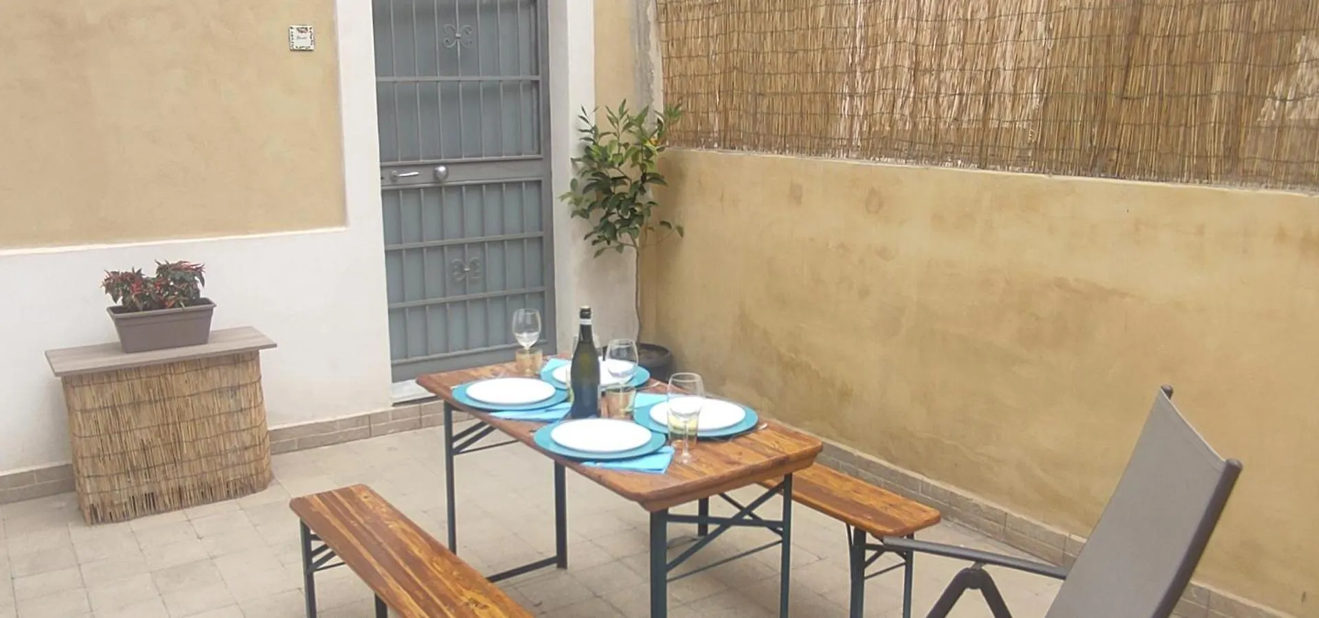 Team019 Casa Giusi Terrace & Sicilian Charm Apartment Catania